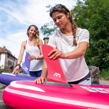 Aqua Marina 11’6” Coral 2023 Touring Inflatable Paddle Board SUP Raspberry fin attached